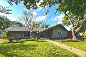 Building Photo - 3229 Merrell Cir