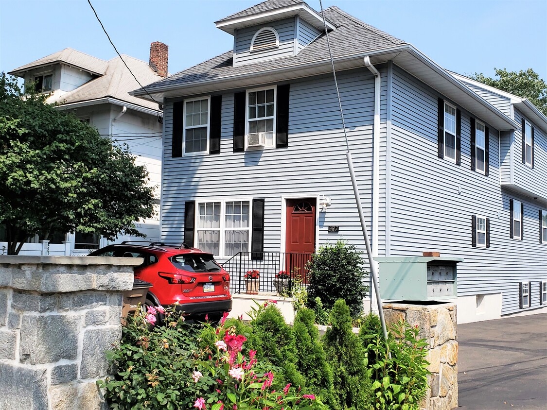 377 Hope St (Front) - 377 Hope St (Stamford, CT)