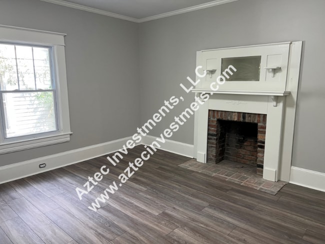 Building Photo - 1716 Thompson Ave