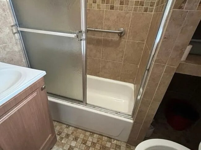 Foto del edificio - 246 20th Ave