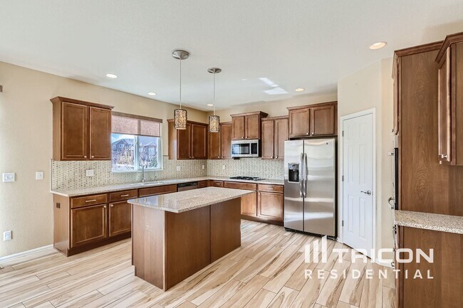 Building Photo - 4095 Eagle Ridge Way