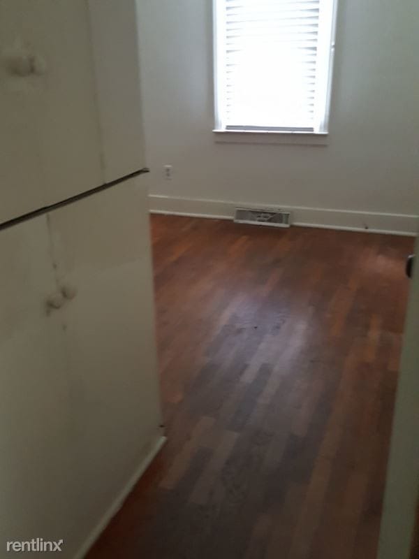 Building Photo - 2 br, 1 bath House - 533 N Hagadorn Rd