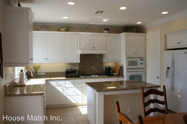Foto del edificio - 3 br, 3 bath House - 3974 Lake Park Street