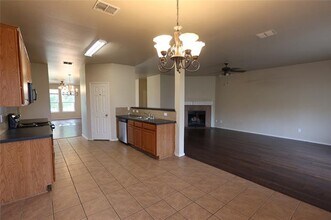 Building Photo - 1411 Bankston Dr