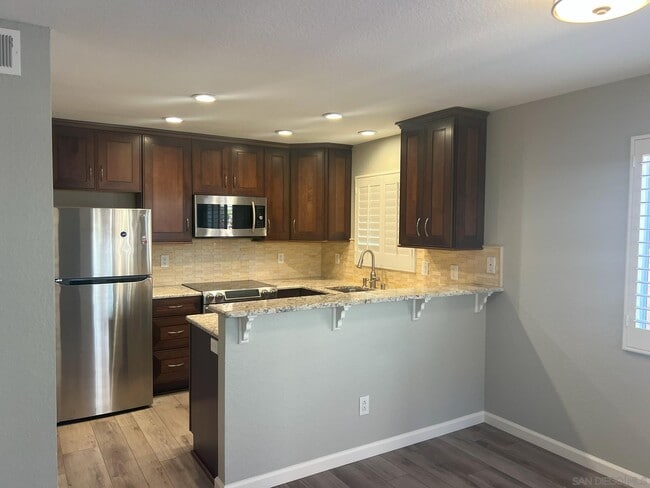 Building Photo - 11349 Avenida De Los Lobos