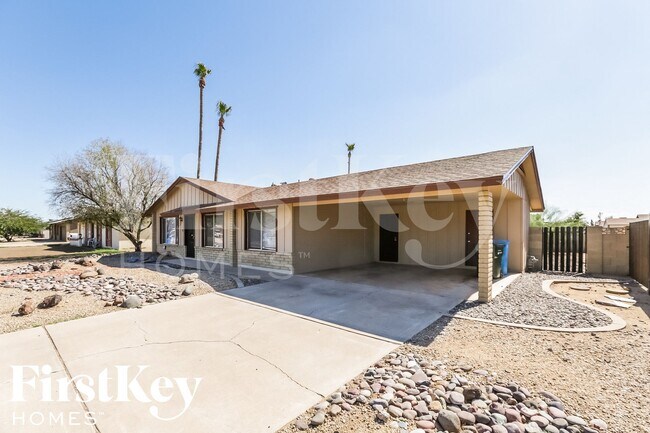 Foto del edificio - 1633 W Charleston Ave