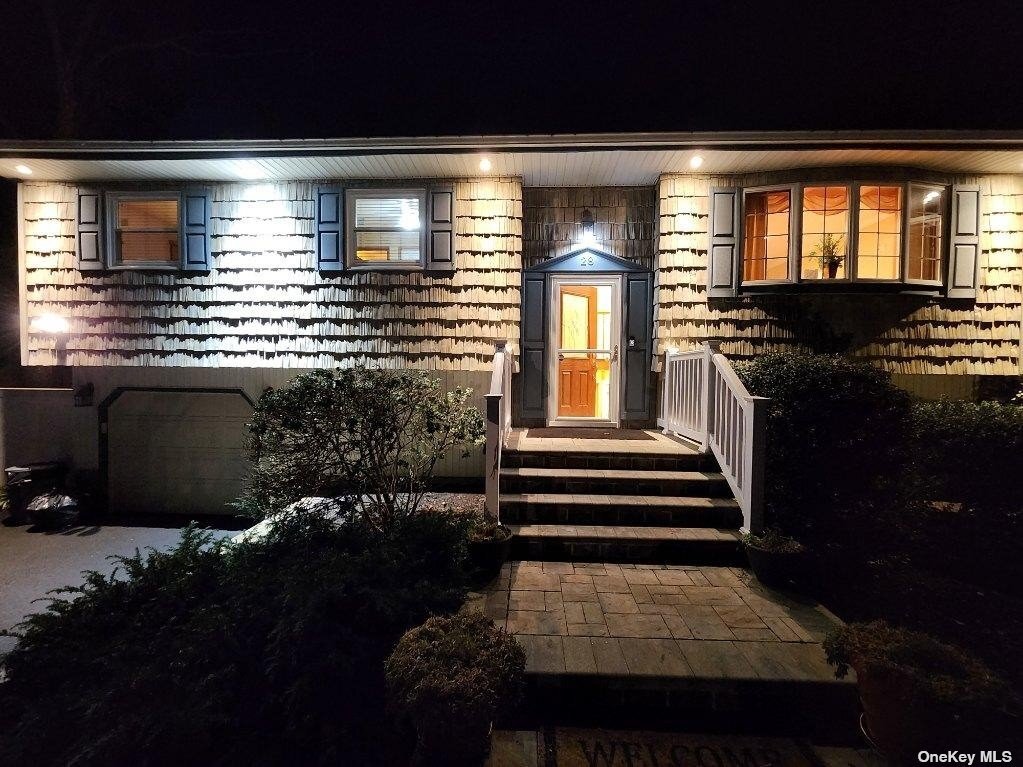 28 Nelson Rd, Selden, NY 11784 House Rental in Selden, NY