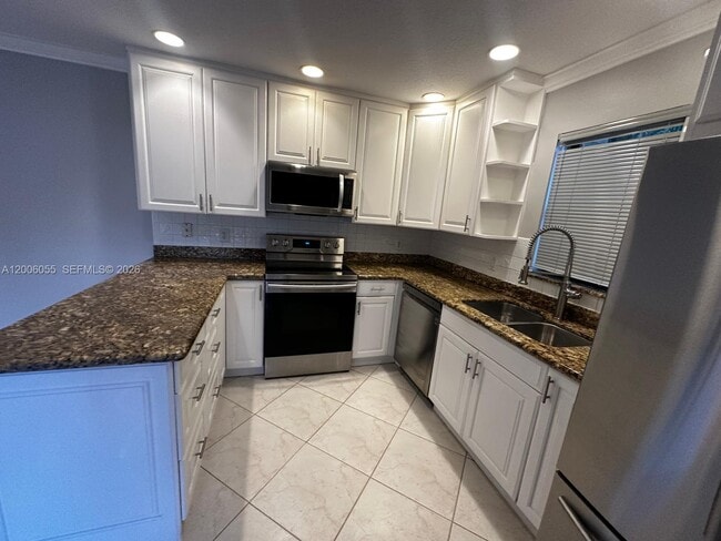 Foto del edificio - 7671 Courtyard Run W