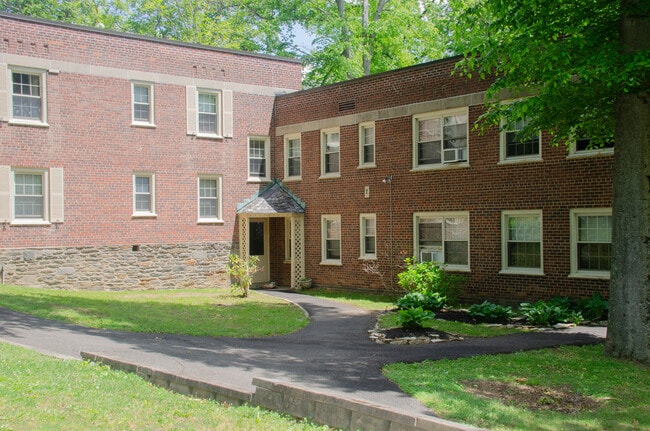 Building Photo - Jericho Manor Apartments