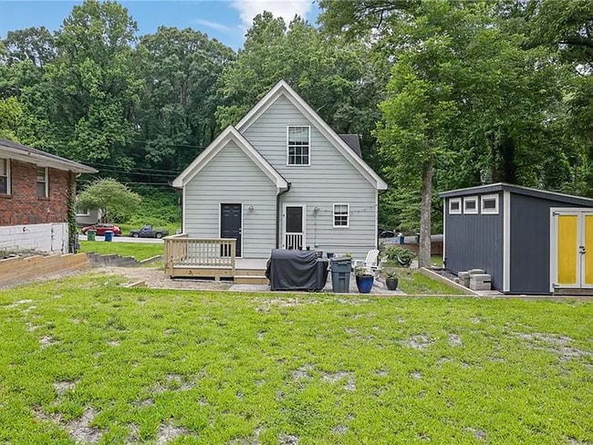 Foto del edificio - 41 Spring Ln NW