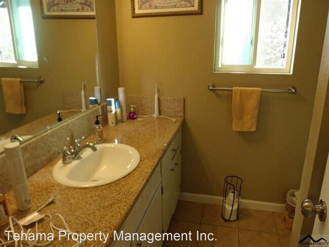 Building Photo - 3 br, 2 bath House - 487 Del Norte Ave
