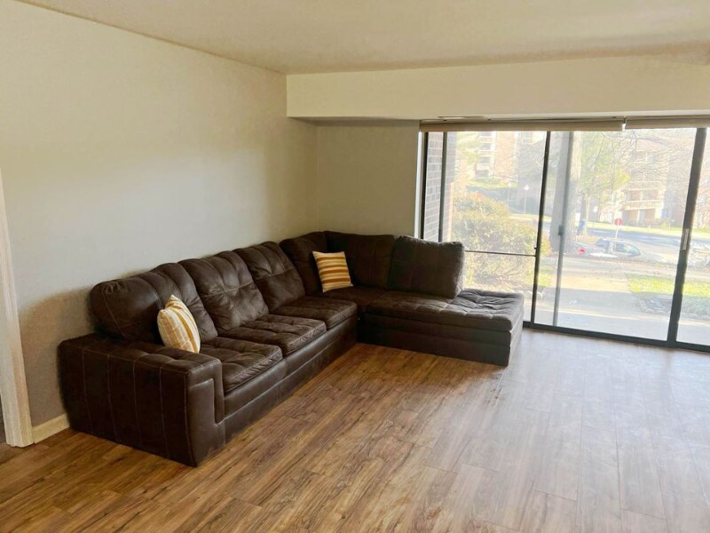 7807 Dassett Ct Unit T3, Annandale, VA 22003 Condo for Rent in