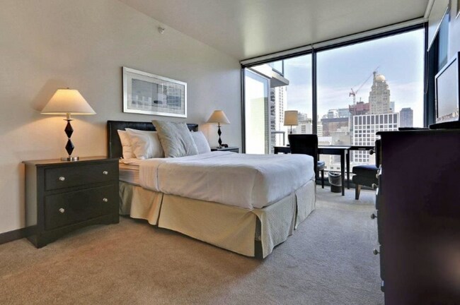 Foto del edificio - 503 N State St