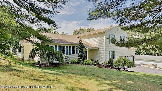 Building Photo - 31 Oakland Dr