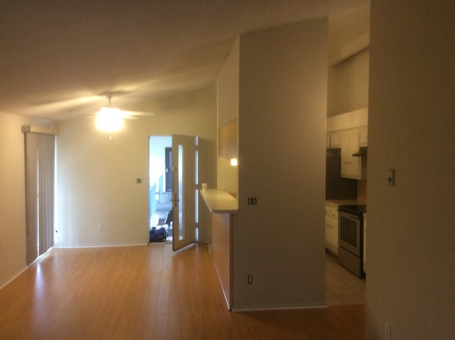 Foto del edificio - 12600 Fonthill Ave