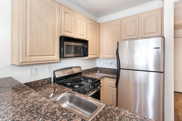 Foto del edificio - 300 N El Molino Ave