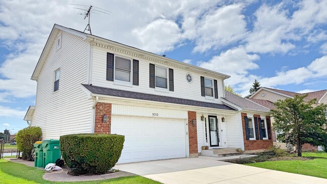 Building Photo - 1013 Pear Tree Ln