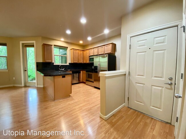 Building Photo - 1 br, 1 bath House - 37015 SE Dubarko Rd.