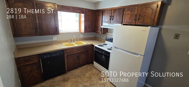 Building Photo - 2 BD / 1 BA