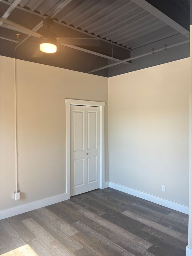 Building Photo - Modern Downtown Condo in Historic Laramie