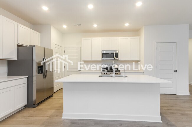 Building Photo - 842 Penrose Pl