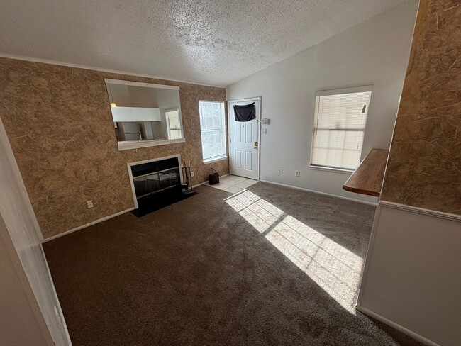 Foto del edificio - 2 Bedroom, 1 Bath in Virginia Beach