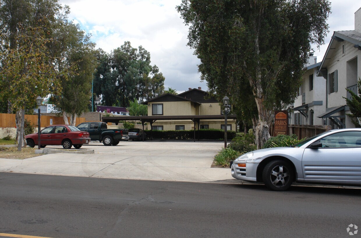 Primary Photo - 4857 Parks Ave