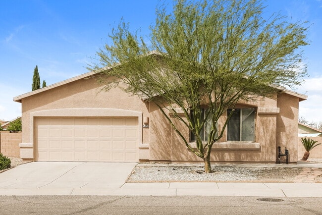 Building Photo - 3430 Avenida Bonita