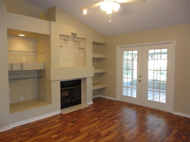 Building Photo - 3306 Silverpond Drive