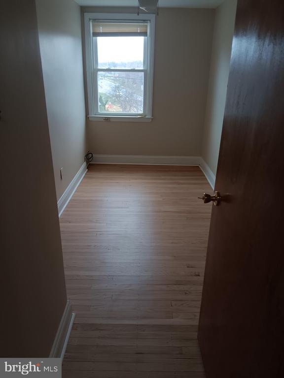 Foto del edificio - 4 S Academy Ave