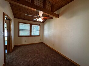 Building Photo - 1453 Chapparal Rd