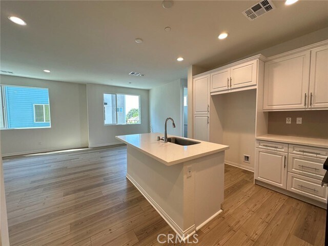 Building Photo - 527 W Sierra Palm Ln