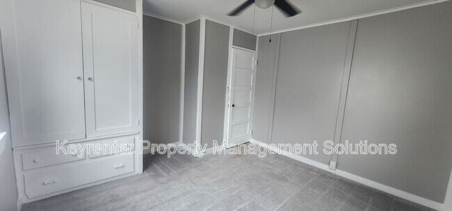 Foto del edificio - 527 S Magnolia Ave