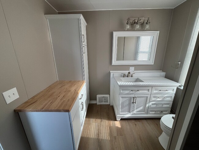 Foto del edificio - 28 Caledonia St NE