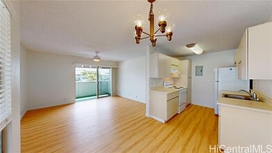 Building Photo - 94-1045-1045 Paha Pl