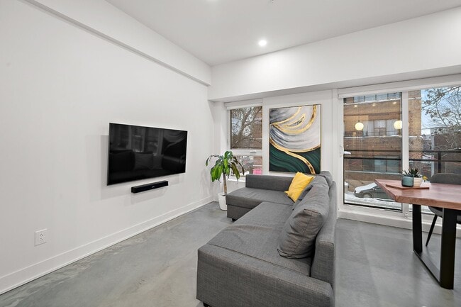 Building Photo - 7172 Rue Alexandra