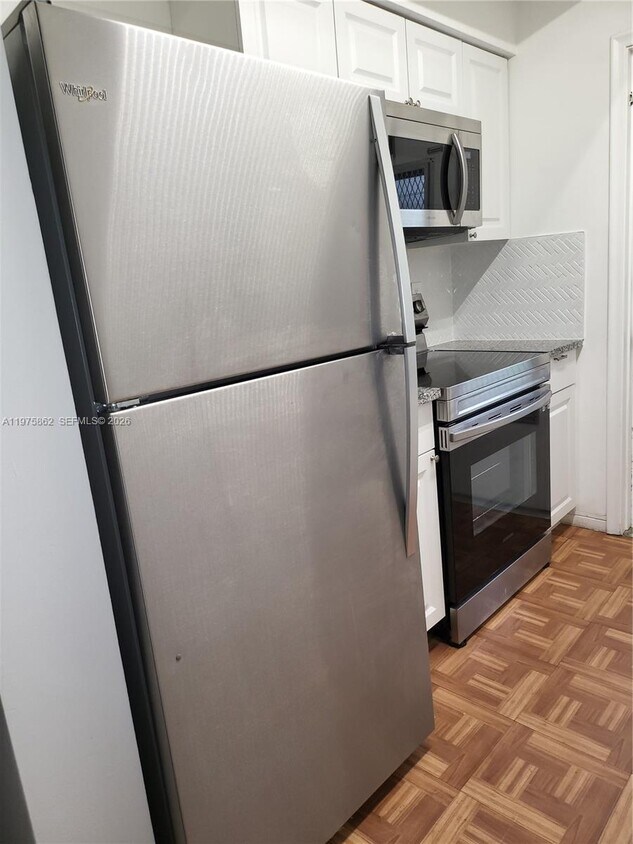 Foto del edificio - 1836 Arthur St