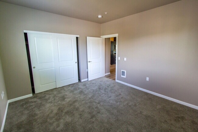 Foto del edificio - 4245 Hawthorne Ave NE