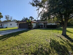 Building Photo - 741 Medina Ave