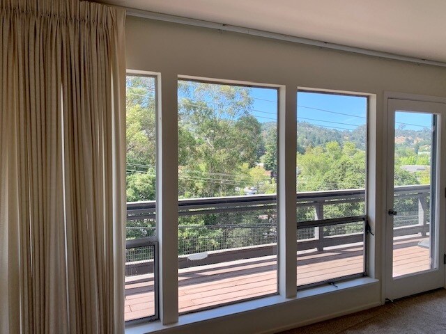 Drapery /windows - 25 Roque Moraes Ct