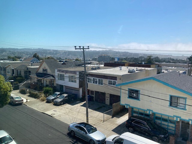 view of western Daly City - 501 San Diego Ave