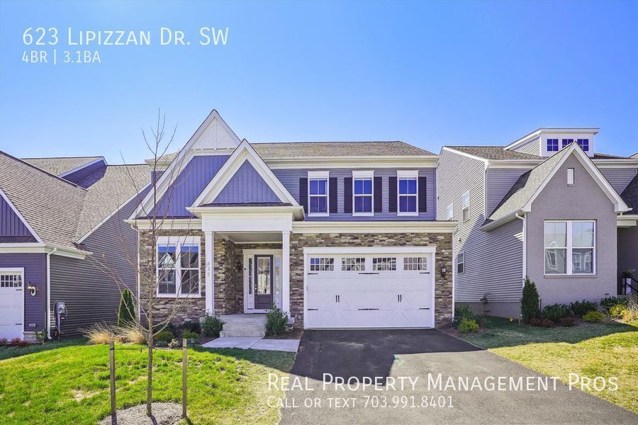 Primary Photo - Almost New Luxury Home For Rent in The Hea...