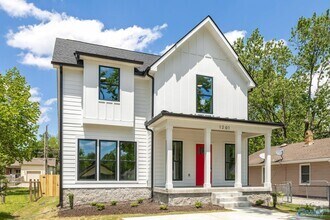 Building Photo - 1201 Halsey Ave NE