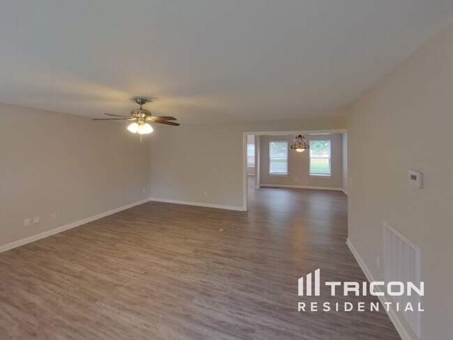 Foto del edificio - 4907 Court Dr