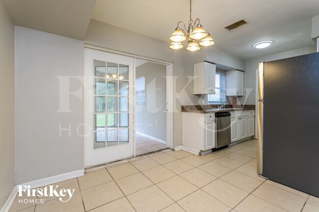 Foto del edificio - 431 Gilman Cir