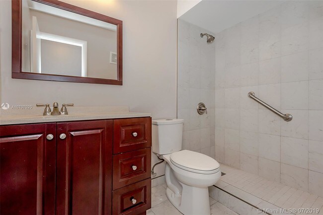 Building Photo - 4615 SW 139th Ct