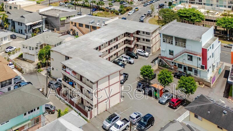 Building Photo - 1438 Liliha St