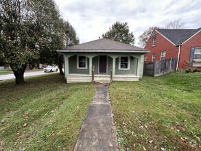 Building Photo - 134 S Maple St