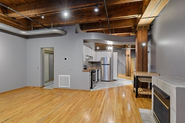 Building Photo - 732 S Financial Pl