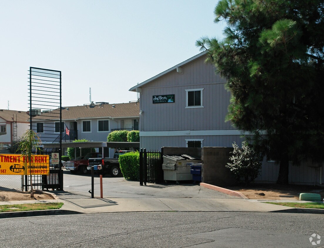 Primary Photo - 5010-5018 E El Monte Way
